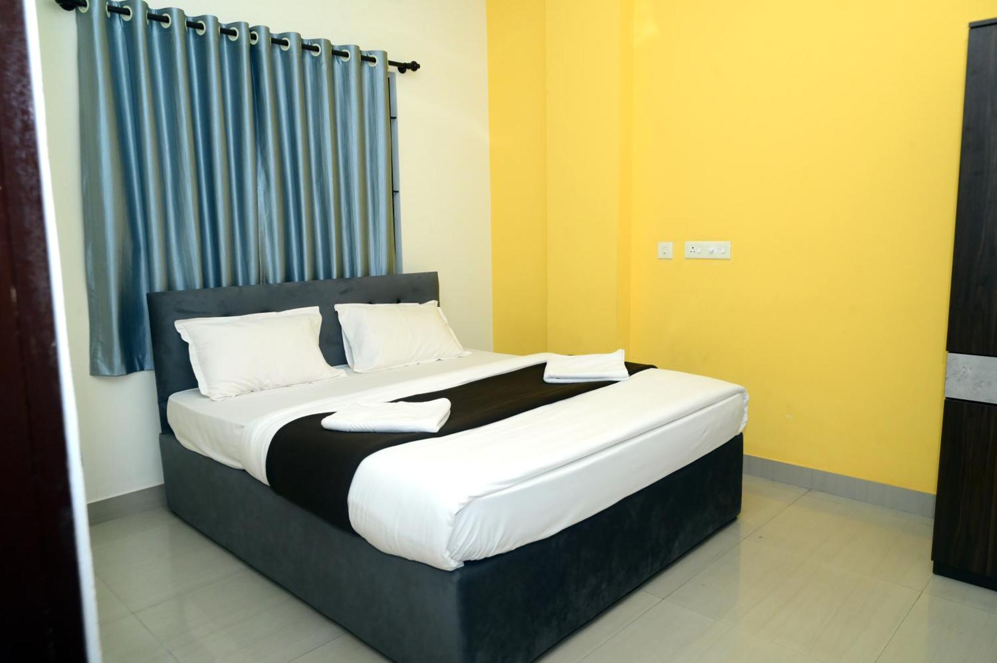 Hotel Aradhya Inn Deralakatte Mangalore Esterno foto